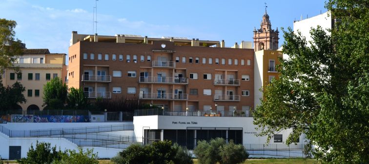 ¿Cómo llegar a Torres de Quart en Valencia en Autobús, Metrovalencia o Tren?