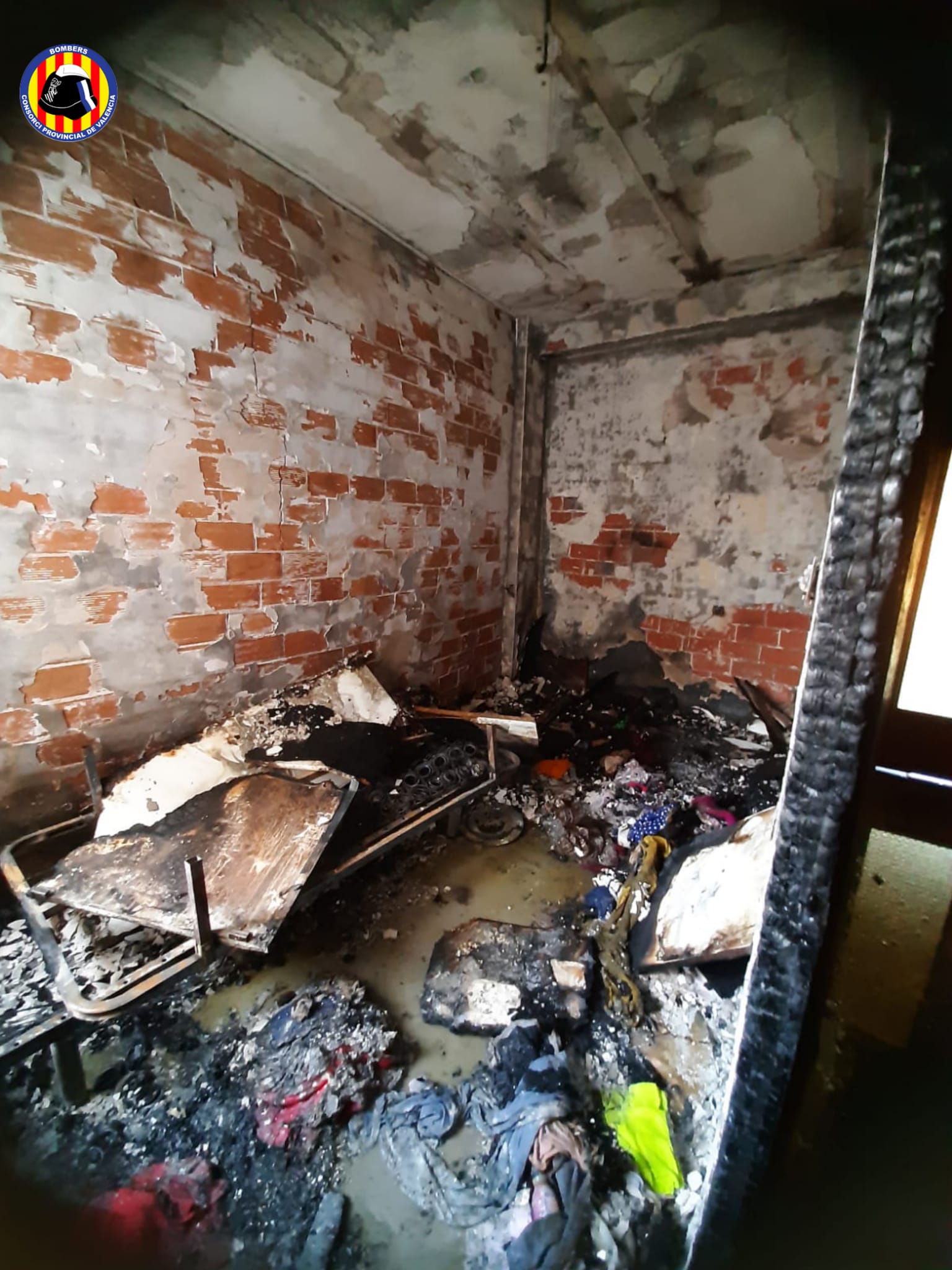 Danys provocats pel foc a l'habitatge d'Oliva